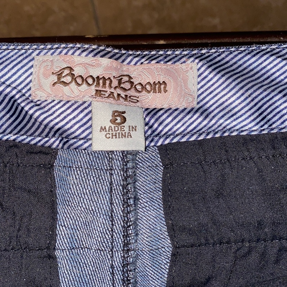 BX43 Boom Boom dark short Jeans size 5 - Picture 3 of 3